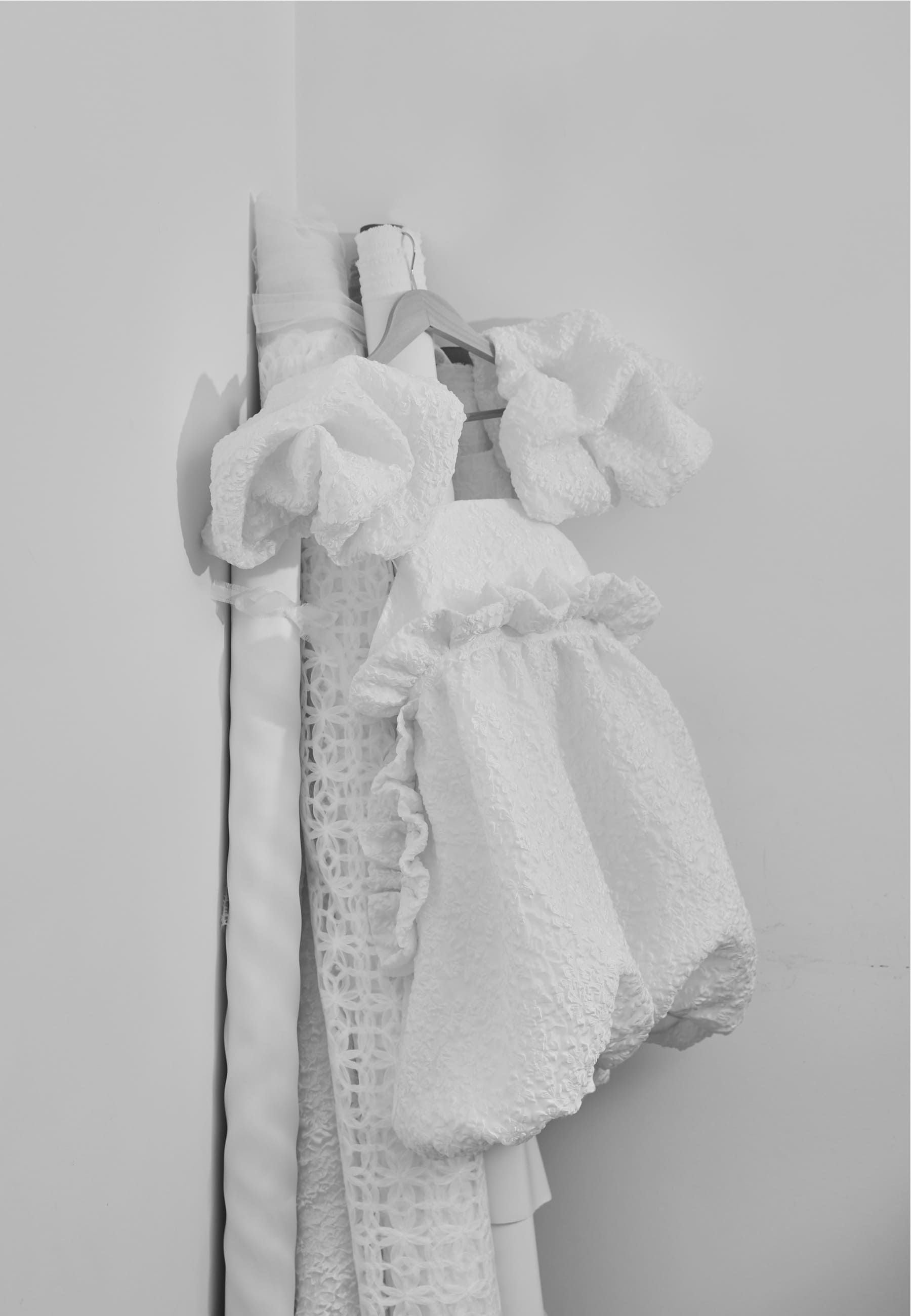 Bridal dress with ethereal silhouette and lightweight movement - Anabel Santos Haute Couture - Galicia
